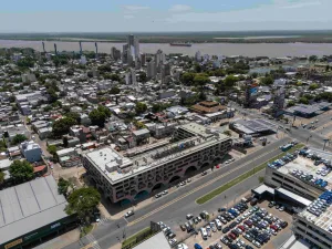 Fundar celebra 40 años con una muestra en el Museo Castagnino que recorre su vínculo con la ciudad