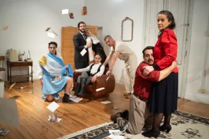 “Perfume Patria” según Francisco Tico Fissolo: “No me interesa hacer un teatro que se parezca a la realidad de todos los días”