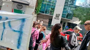 Reclamo de los damnificados por Pilay en Oroño y Salta