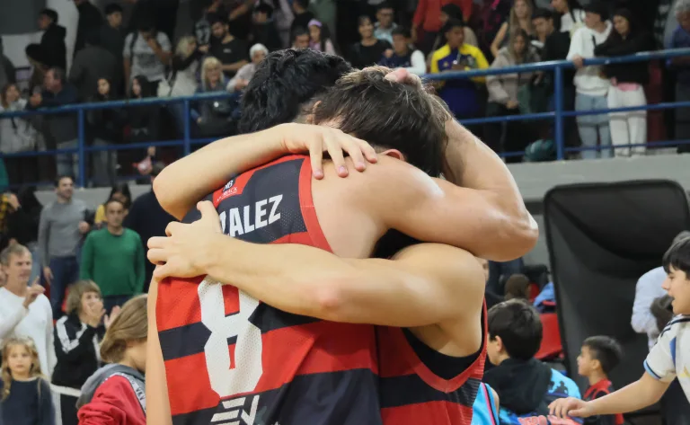 Apasionante: Provincial perdió en Viedma, la serie quedó empatada y se definirá el domingo en Rosario