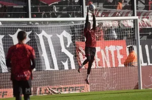 Newell's juega ante Instituto con el regreso de Cóccaro y Salomón