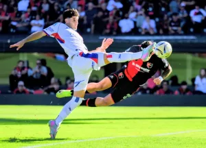 Newell's hizo negocio: la Lepra igualó ante San Lorenzo y lleva tres sin perder