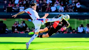 Newell's hizo negocio: la Lepra igualó ante San Lorenzo y lleva tres sin perder