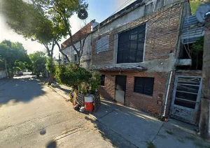 Al mediodía, disparos contra un kiosco dejaron a una mujer de 50 años herida de bala