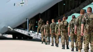 Alerta en Alemania: el servicio militar restringe la salida del país a hombres de entre 17 y 45 años