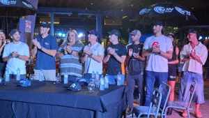 Con un show en el Parque Urquiza, el TN se presentó en Rosario y desató una fiesta tuerca con la presencia de pilotos y autoridades