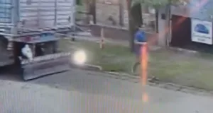 Entradera en Ricardone: delincuentes se hicieron pasar por empleados del correo