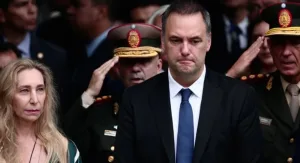 Avanza la pesquisa sobre Adorni con foco en vuelos, bienes y posibles inconsistencias