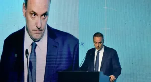 La Justicia levantó el secreto fiscal y bancario de Manuel Adorni y su esposa por el escándalo