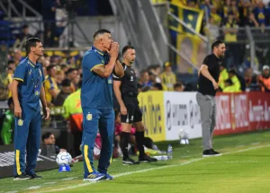Lamento auriazul: Central hizo todo el gasto en el debut de la Libertadores, pero no le alcanzó para quedarse con los tres puntos