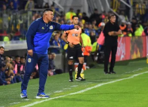 Panorama auriazul: Almirón cree en Fideo, el Gato y Julián