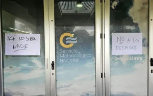 Paro en el Servicio Meteorológico: denuncian 240 despidos que llevan al "colapso del organismo"