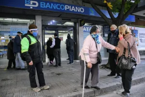 Fuerte multa a Banco Piano: compensarán a jubilados de la mínima
