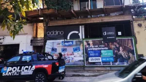 Edificio donde cayo un operario