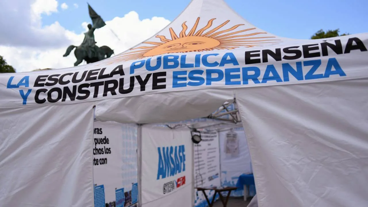 carpa blanca docente amsafe 2026