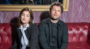 Noche de gala y cercanía: Ángela Navarro y Martín Mazzon presentan su “Encuentro al piano”