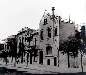 El Colegio de Arquitectura advierte por una polémica excepción frente al Monumento