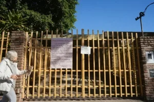 Tragedia en Rosario: murió una niña de 6 años tras una caída en la escuela