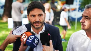 El gobernador Maximiliano Pullaro