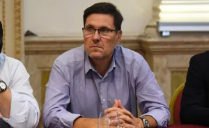 "Los problemas de salud mental de la sociedad claramente impactan en la escuela"