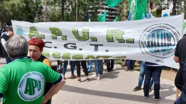 Otra semana de paro universitario: no docentes reclaman mejoras salariales