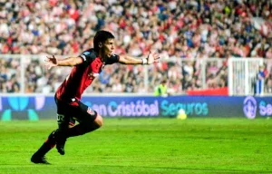 El Colo Ramírez entró despierto y puso a Newell's 3-1
