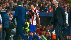 Otra alarma en la Selección Argentina a dos meses del Mundial: se lesionó Julián Álvarez y genera preocupación en la Scaloneta