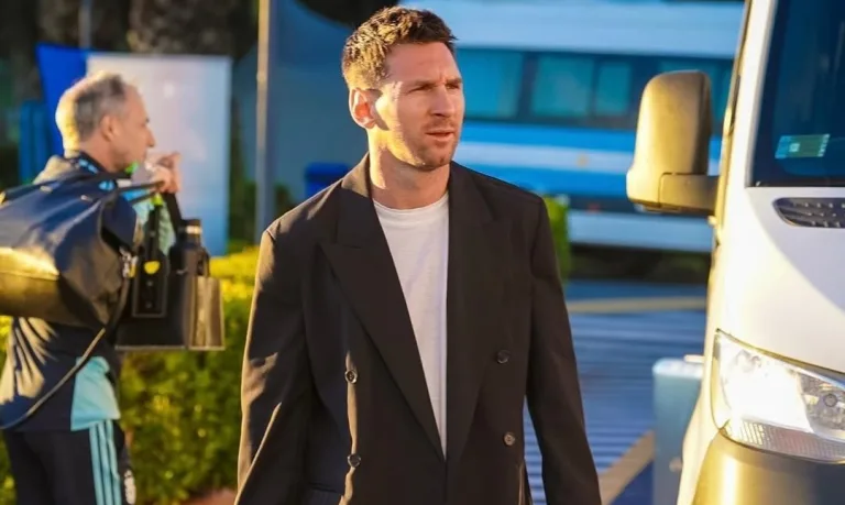 Invierte en clubes: Lionel Messi adquirió el 100 por ciento de las acciones del UE Cornella, equipo que milita en la quinta división de España