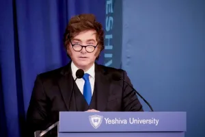 La imagen de Milei sigue en caída y fue superado por otro integrante del Gobierno