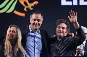 Como lastre de buzo: la confianza de los ciudadanos en el Gobierno de Milei suma 5 meses de caída al hilo