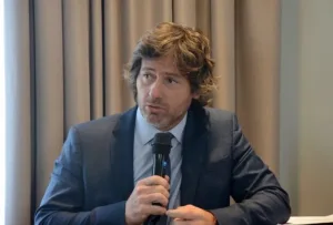 El ministro de Justicia nombró a su hermano como jefe de Gabinete