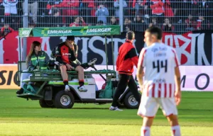 Panorama rojinegro: se confirmó que Oscar Salomón sufrió un desgarro y está descartado para jugar contra Vélez el próximo lunes