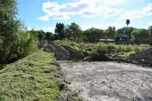 Pueblo Esther avanza con la reconstrucción del puente de calle Bolívar 