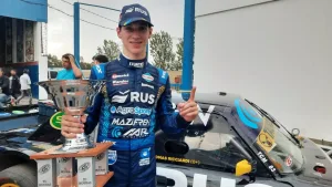 El Concejo de Rosario distinguirá al piloto Thomas Riccardi