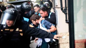 Tensión en el Congreso: la Policía reprimió a manifestantes que protestaban contra la nueva Ley de Glaciares que impulsa el gobierno de Milei