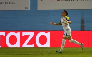 Pegó de entrada Central en Río Cuarto: centro perfecto de Julián Fernández y cabezazo de Copetti para que el Canalla le gane 1-0 a Estudiantes