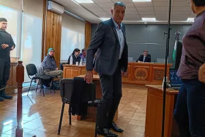 Hugo Barabucci, nacido en el corazón del departamento San Martín, admitió en un juicio en Bariloche que adquirió casi 20 mil hectáreas con una "donación" de 2 millones de dólares del Emir de Abu Dhabi