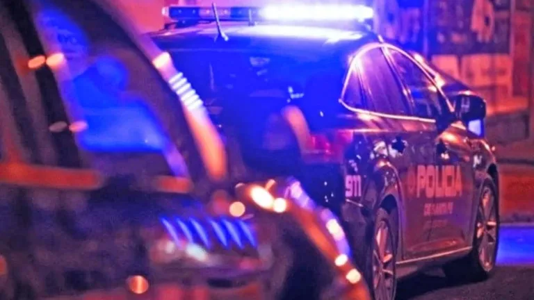 Juzgan a un policía por golpear a un niño y a un adolescente en la vía pública: pedirán más de cuatro años de prisión