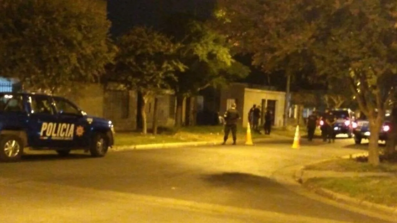 Los homicidas dispararon una veintena de veces el 18 de febrero a las 22 contra la vivienda de Urquiza al 6000. 