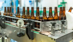 Una de las fábricas líderes en vidrios redujo 100 puestos de trabajo, producción y empezó a importar a China