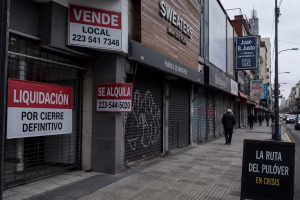 La avenida del pulóver en Mar del Plata, cerca de la desaparición: cierres, inseguridad y ventas en caída libre