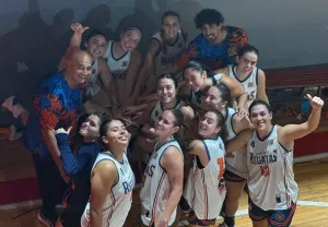 Regatas de San Nicolás se impuso a Provincial y sigue perfecto en la tabla