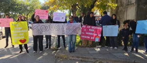 Prostesta por la entrega de Zoe al Estado