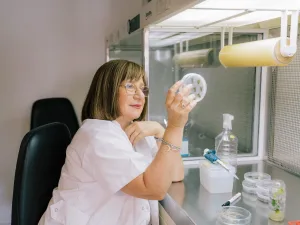 La profesora Raquel Lía Chan ha sido reconocida con el premio internacional LOréal-Unesco