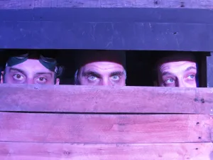 “El día que faltemos”: una obra teatral sobre lo que queda, sobre quiénes se quedan, y sobre la persistencia, “a pesar de todo” 