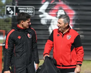Despedida del semestre en Liniers: Newell's visita a Vélez en busca de más alivio