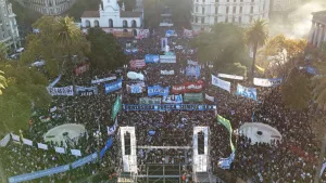 Marcha Universitaria: «Que la Corte Suprema acompañe y no permita que el Gobierno siga incumpliendo la Ley”