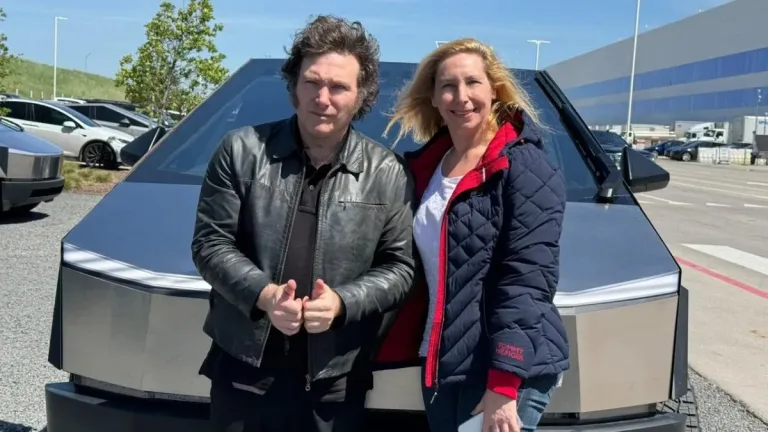 La nueva Ferrari: Milei contó que le pidió a Elon Musk que le regale un Tesla Cybertruck