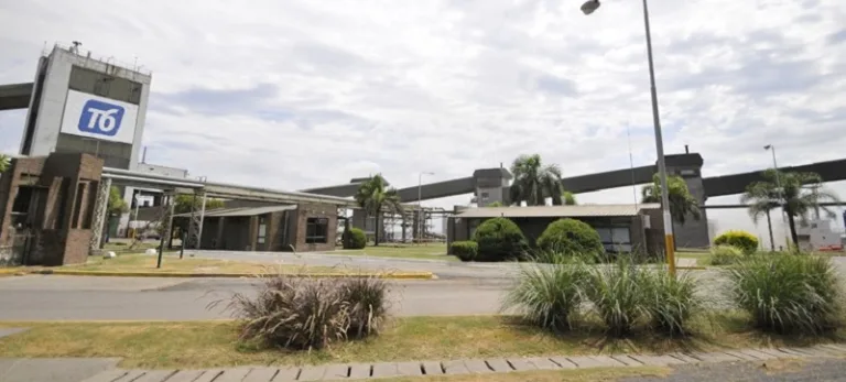 Tragedia en Puerto San Martín: camionero perdió la vida tras ser embestido por otro camión en la playa de la empresa Terminal 6