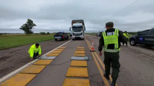 Santa Fe intensifica el control de cargas para cuidar las rutas provinciales: 400 operativos y 11.700 camiones fiscalizados